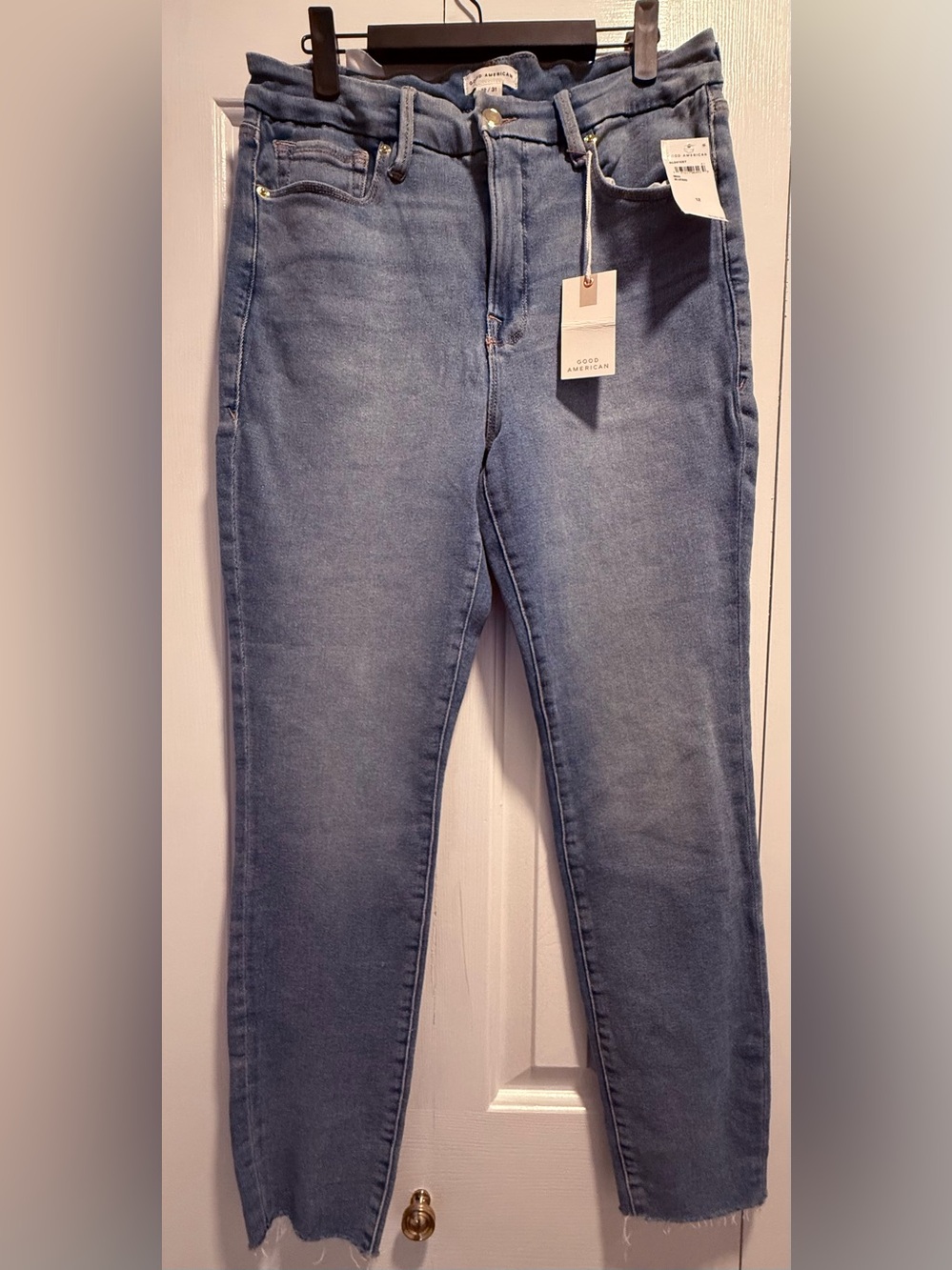 Good American Good Legs Crop Jeans
